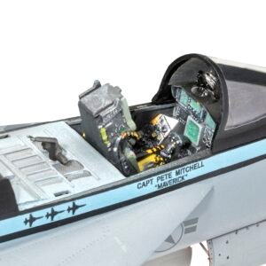 Level 5 Model Kit Maverick's F/A-18E Super Hornet Jet "Top Gun: Maverick" (2022) Movie 1/48 Scale Model by Revell
