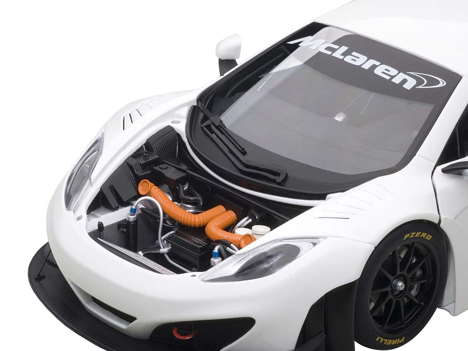 Mclaren 12C GT3 White 1/18 Diecast Model Car by Autoart - Image 2