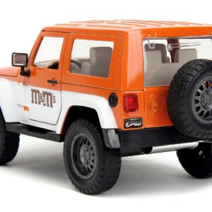 2007 Jeep Wrangler Orange Metallic and White and Orange M&M Diecast Figure "M&M's" "Hollywood Rides" Series 1/24 Diecast Model Car by Jada